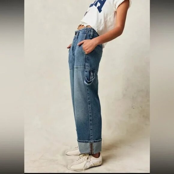 061 Free People Major Leagues Mid Rise Cuffed Jeans NWT Size 30 - Picture 3 of 3